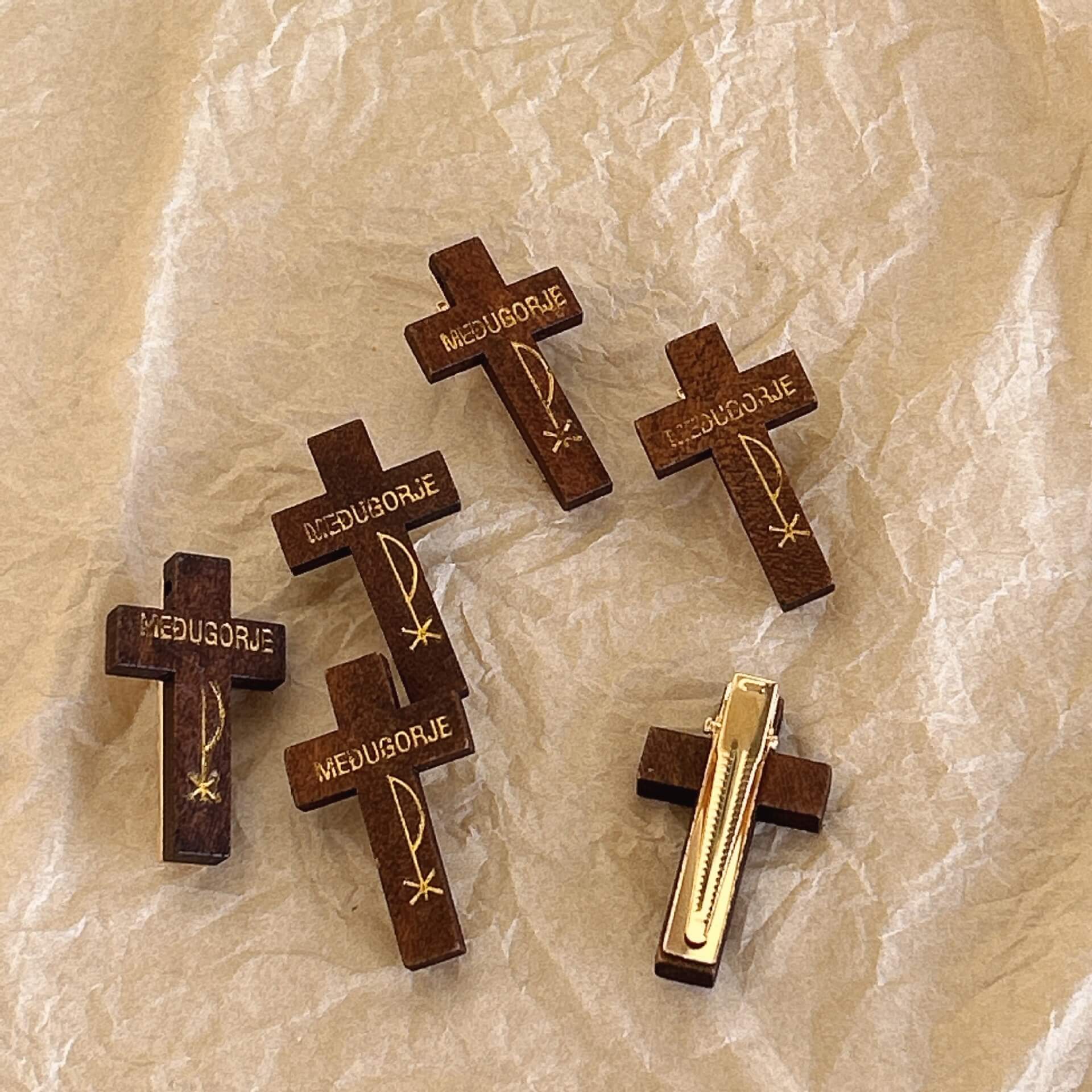 Wooden cross hair clip